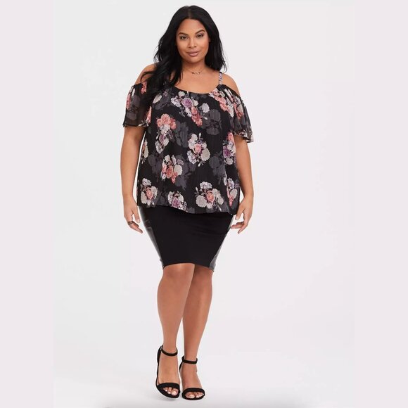 Torrid - Black Floral Lurex Cold Shoulder Top - Picture 2 of 7